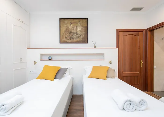 Canela Homes Merce * Barcelona
