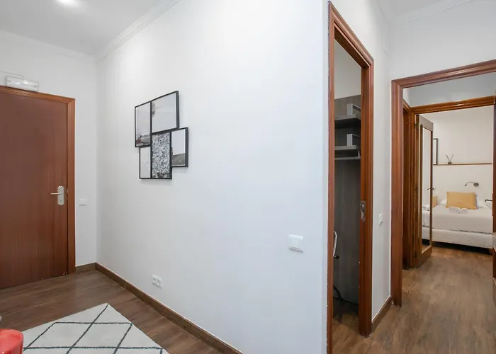 Canela Homes Merce * Barcelona