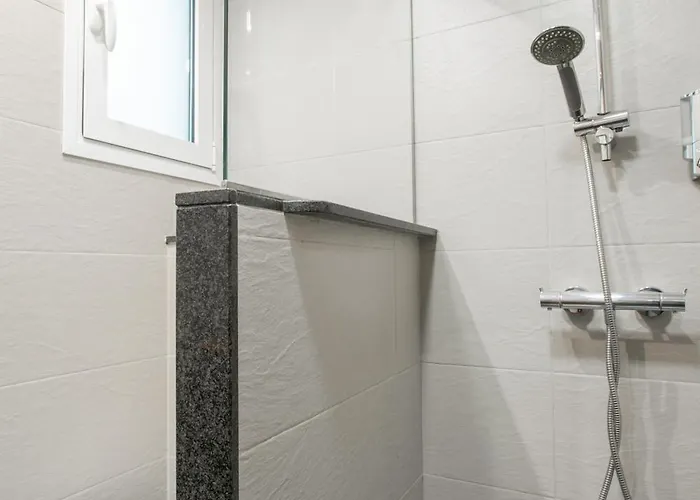 Canela Homes Merce